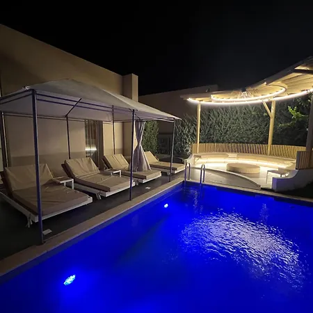 122b Palase Privat Pool Szálloda